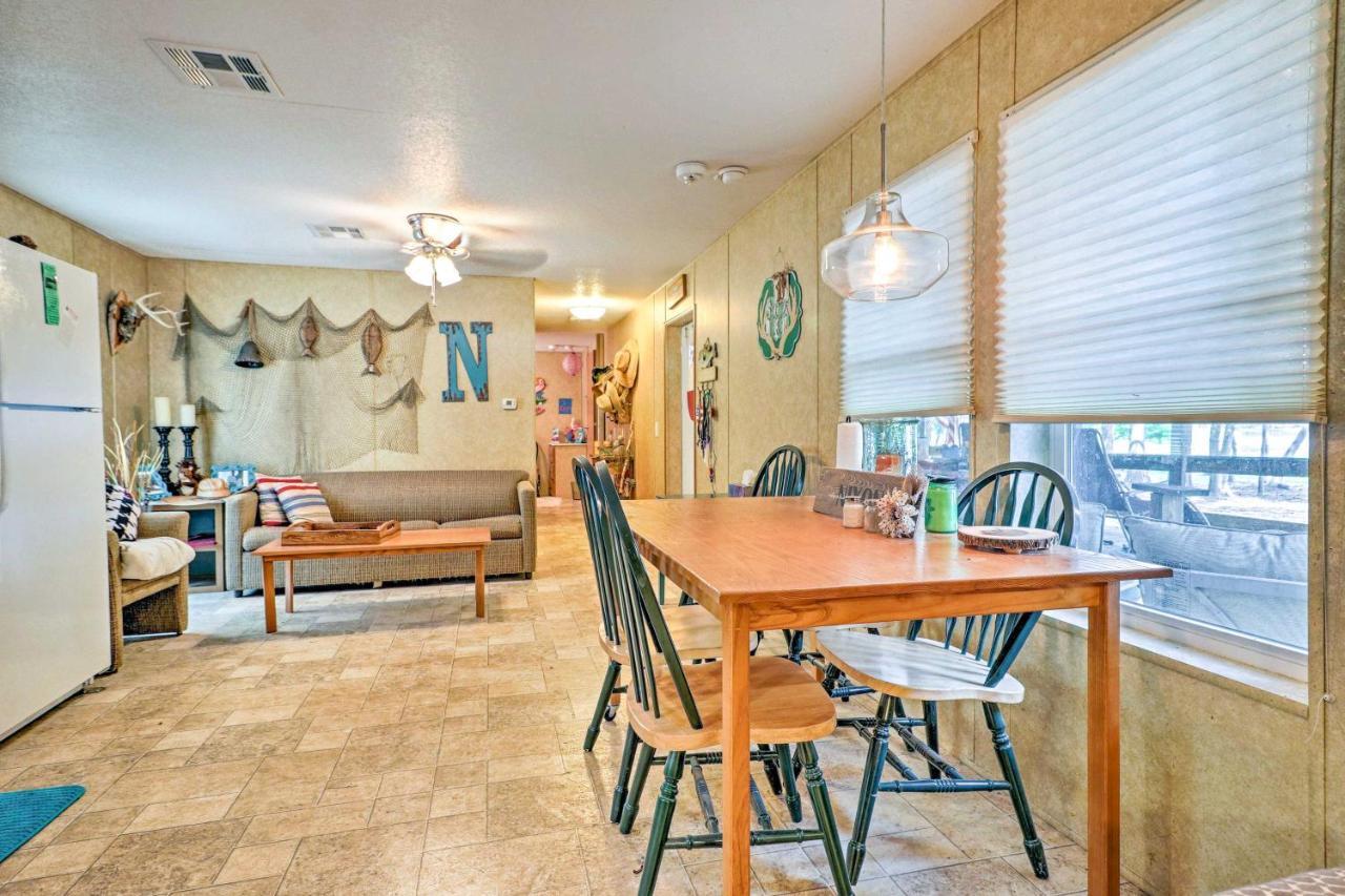 Home On Jordan Lake With Shared Dock And Boat Slip! Wetumpka Exterior photo